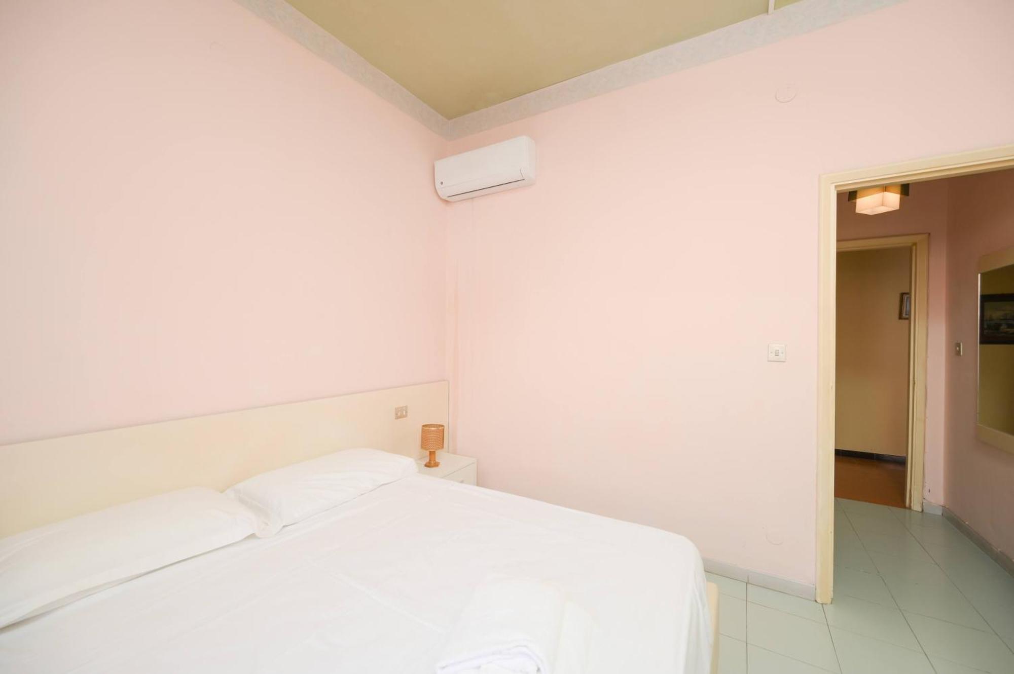 Villa Diana - Beach & Rooms 伊斯基亚 外观 照片