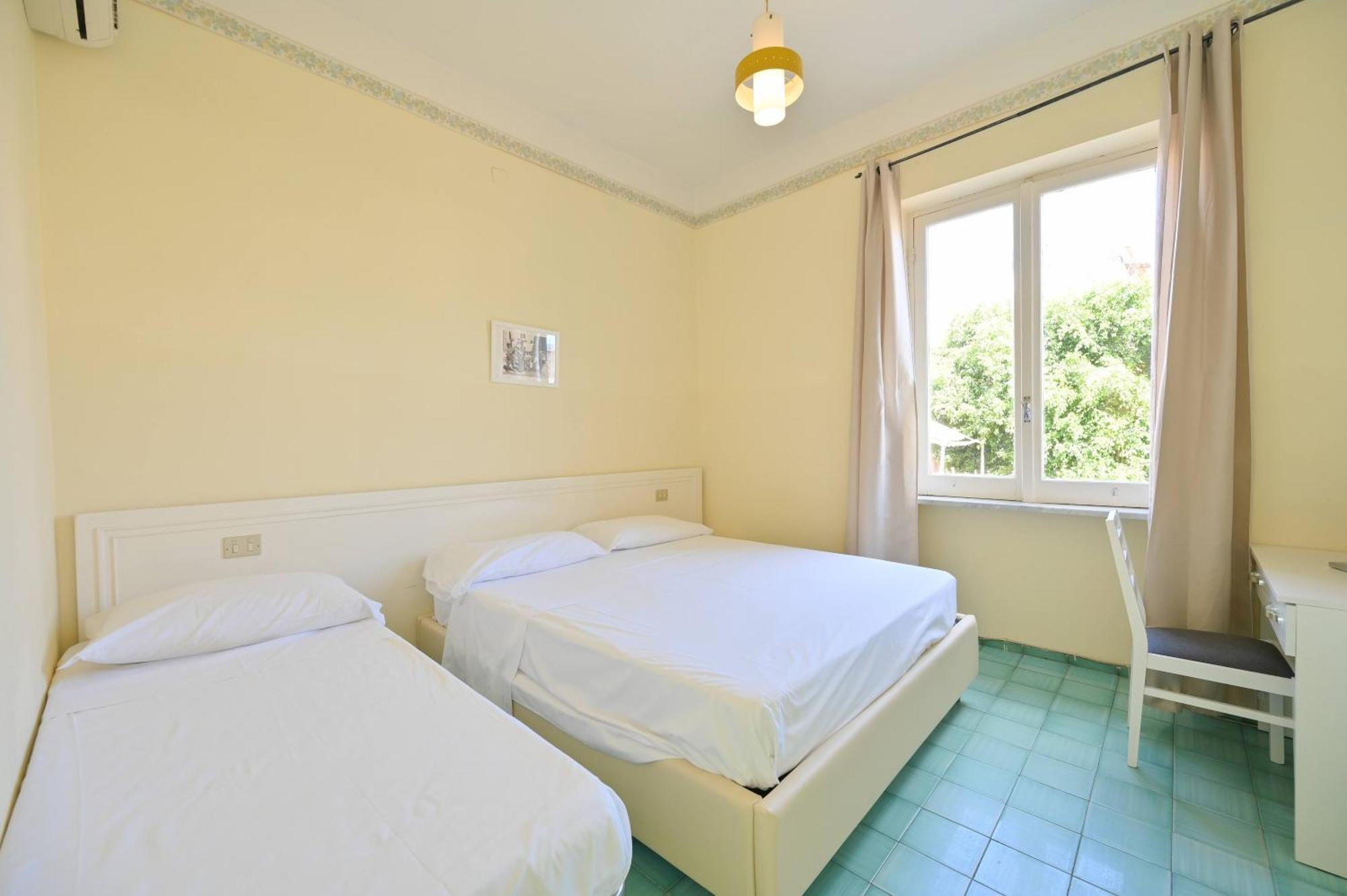 Villa Diana - Beach & Rooms 伊斯基亚 外观 照片