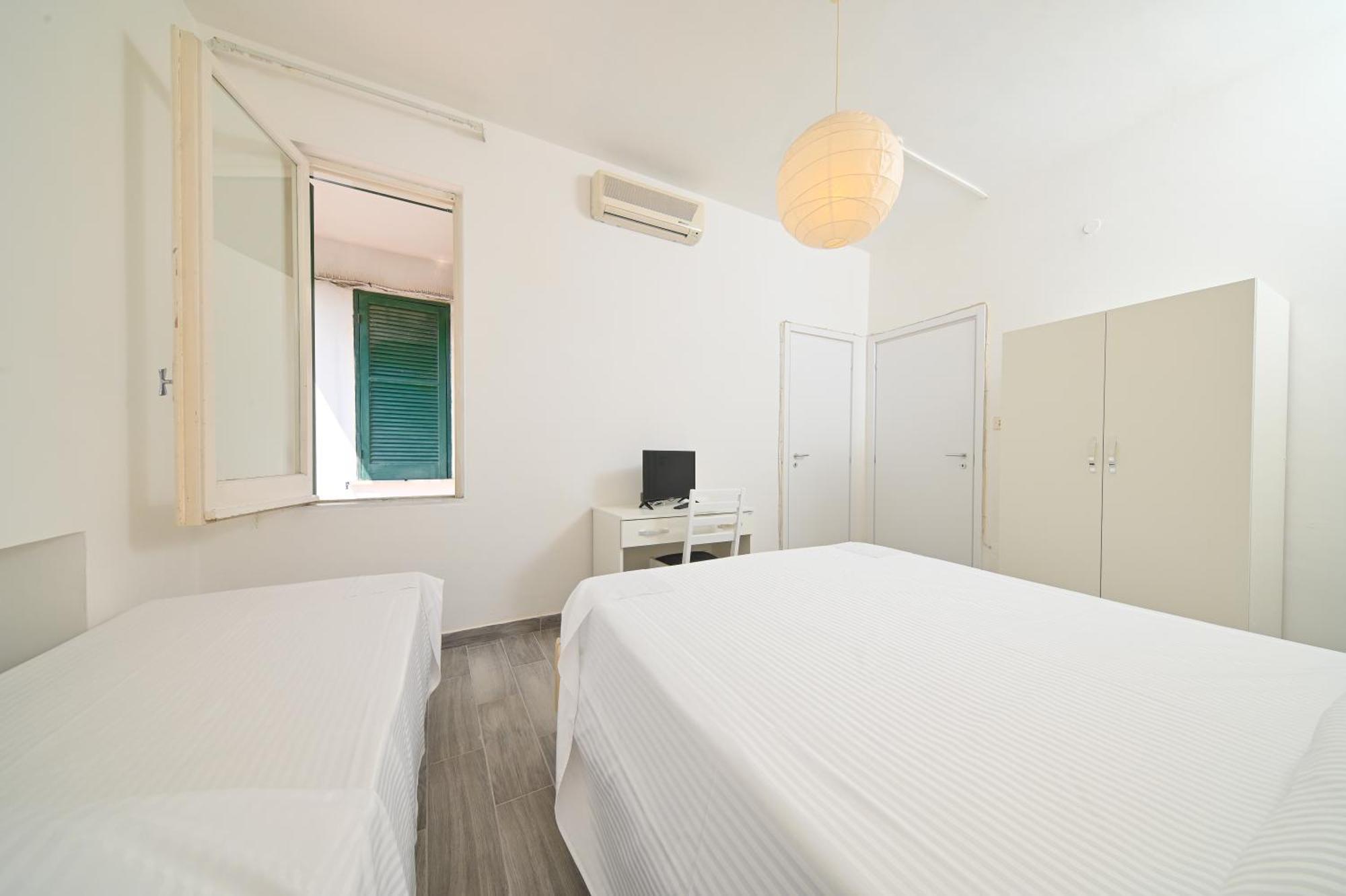 Villa Diana - Beach & Rooms 伊斯基亚 外观 照片
